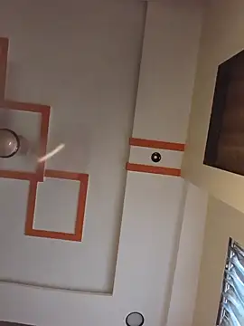 Snapshot of Cute_shikaa chatting on March 18, 2026, 3:09 am Cute shikaa online show from March 18, 2026, 3:09 am