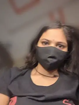 Snapshot of Cute_shikaa chatting on March 23, 2026, 1:50 am Cute shikaa online show from March 23, 2026, 1:50 am