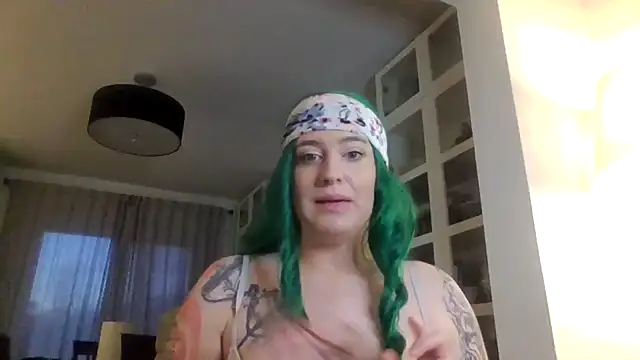 DaisyBlake online show from February 4, 2026, 10:49 pm