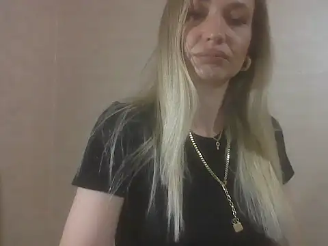 AureliaStar450 online show from March 17, 2026, 2:47 am