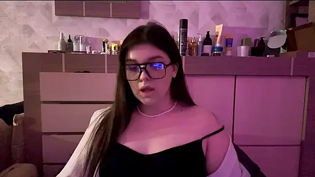  MaryLove  online show from March 13, 2026, 6:02 pm