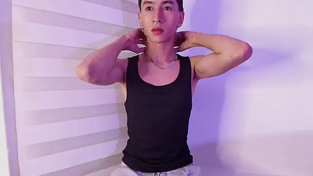 lian cameron online show from June 12, 2026, 3:37 am