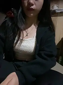 Hoalinhh online show from February 2, 2026, 11:04 pm