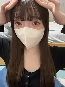 Hazuki 45 online show from April 14, 2026, 5:56 am