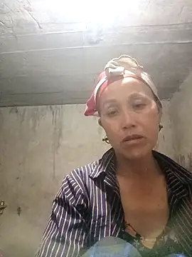 yoyosexy11 online show from April 4, 2026, 2:56 pm