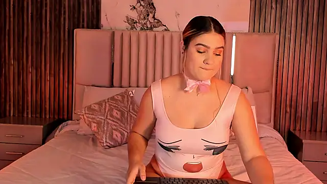 Liiahfontaine online show from February 2, 2026, 11:42 am