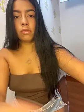 Laia white online show from May 8, 2026, 11:25 am