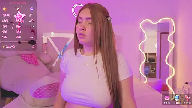 SABRIINA TAY online show from February 18, 2026, 11:50 am