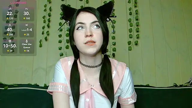 Snapshot of reze_daisies chatting on March 8, 2026, 4:21 pm reze daisies online show from March 8, 2026, 4:21 pm