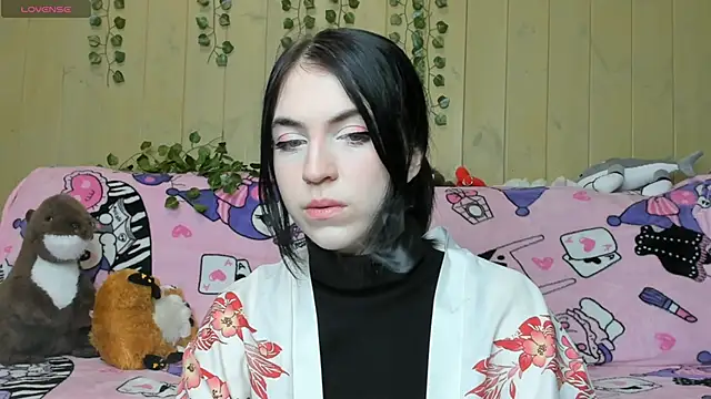 reze daisies online show from April 22, 2026, 6:09 am