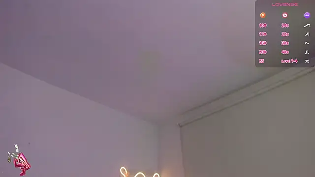Snapshot of Laulin_tay chatting on July 18, 2026, 3:37 am Laulin tay online show from July 18, 2026, 3:37 am