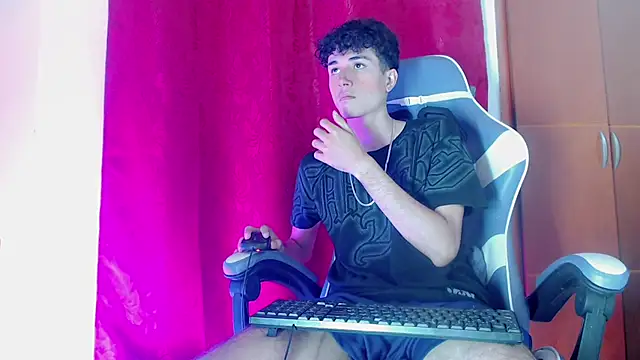 Johnny cagee  online show from February 2, 2026, 12:20 am