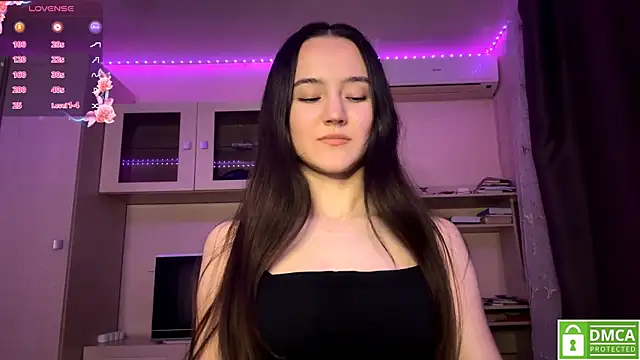 Kiaicatie online show from June 12, 2026, 5:43 pm