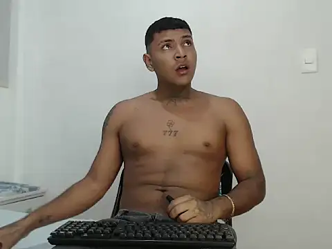 Axell Kinng online show from February 2, 2026, 1:32 pm