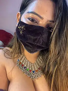 Snapshot of Samaira_Juicy143 chatting on May 15, 2026, 6:06 pm Samaira Juicy143 online show from May 15, 2026, 6:06 pm
