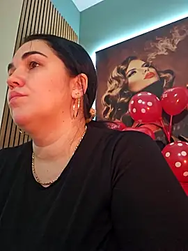 Snapshot of VickyVice chatting on February 13, 2026, 6:08 pm VickyVice online show from February 13, 2026, 6:08 pm