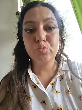 abbyjones211 online show from February 4, 2026, 10:16 pm