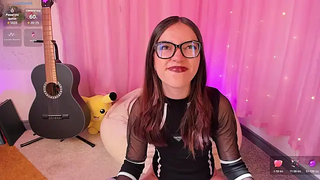 MaJo Prettty online show from May 14, 2026, 1:52 pm