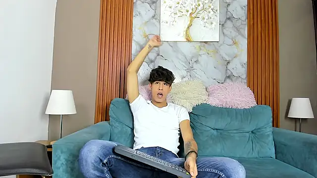 PRETTY COCK1 online show from May 2, 2026, 7:30 pm