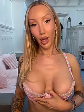 Allana29 online show from May 26, 2026, 6:50 pm