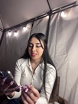 scarlett pinkk1 online show from March 20, 2026, 4:57 am