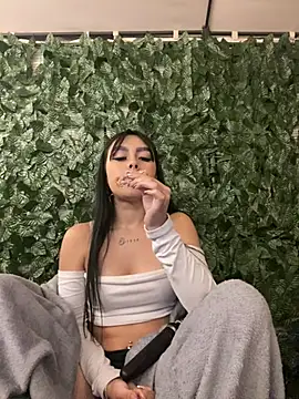 scarlett pinkk1 online show from February 4, 2026, 3:01 am