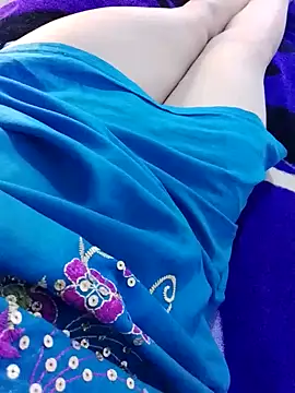 banouti28 online show from July 16, 2026, 12:24 pm
