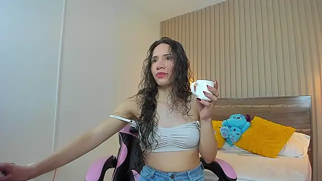 Snapshot of valeryn__rosse chatting on July 21, 2026, 11:28 pm valeryn rosse online show from July 21, 2026, 11:28 pm