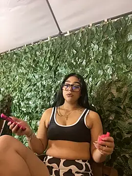 Violetta pinkk1 online show from March 20, 2026, 4:46 am