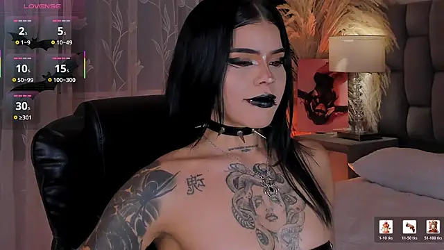 Snapshot of SweetDevil_7 chatting on July 1, 2026, 11:49 pm SweetDevil 7 online show from July 1, 2026, 11:49 pm