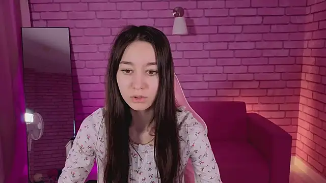 Nicole Brownie online show from February 17, 2026, 8:33 am