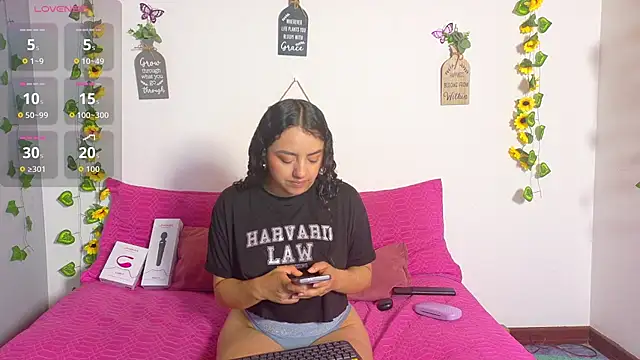 emiily curly online show from July 29, 2026, 12:26 pm