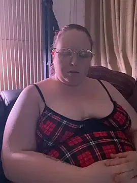 Sarahtjeuh  online show from April 25, 2026, 7:44 pm