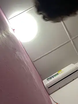 vanilla Kush online show from March 13, 2026, 6:07 am