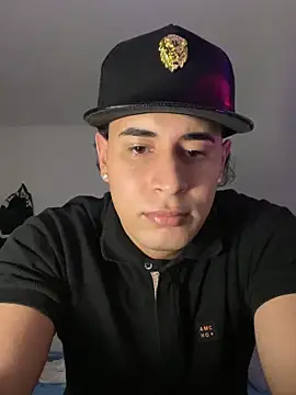 Maximuz1920 online show from March 9, 2026, 7:01 am