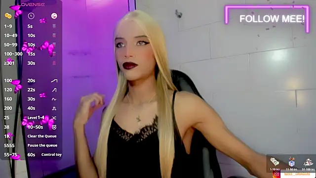 Samantha Ortega  online show from April 26, 2026, 10:01 am