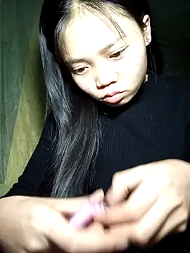 derylove  online show from March 4, 2026, 2:47 pm