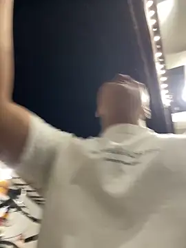 andresmahecha777 online show from February 14, 2026, 12:11 am