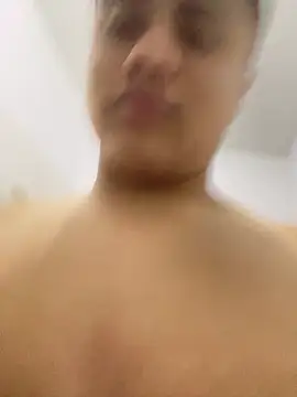 andresmahecha777 online show from February 26, 2026, 5:18 am