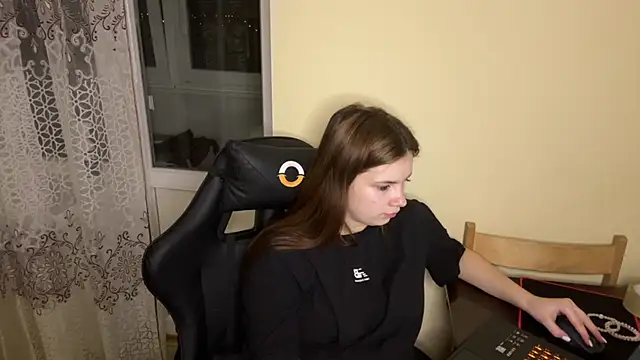 SoftIris  online show from March 8, 2026, 6:33 pm