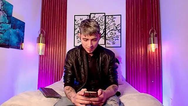 Max Hader online show from March 3, 2026, 2:51 am