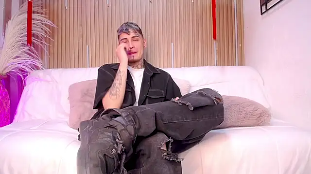 Max Hader online show from March 2, 2026, 4:35 am