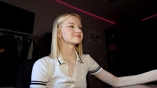 ChongTreece online show from February 12, 2026, 5:07 am