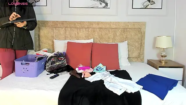 hanna daze online show from February 20, 2026, 11:23 am