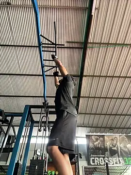 CreamKingg online show from February 26, 2026, 9:37 pm