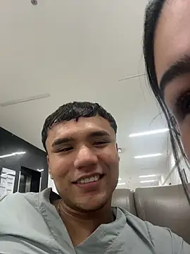 CreamKingg online show from February 9, 2026, 9:29 am