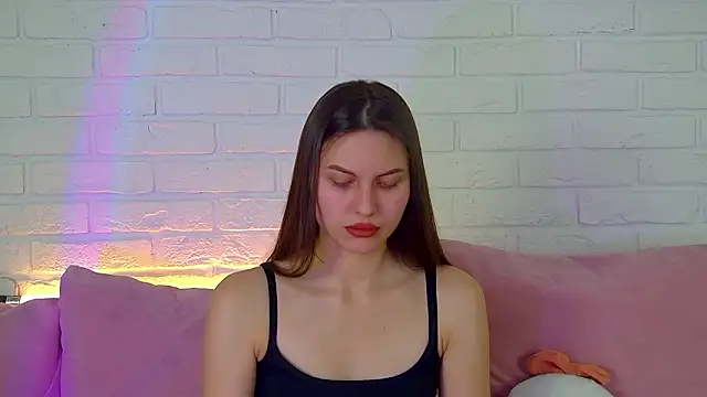 AliceVersal online show from February 3, 2026, 4:54 am