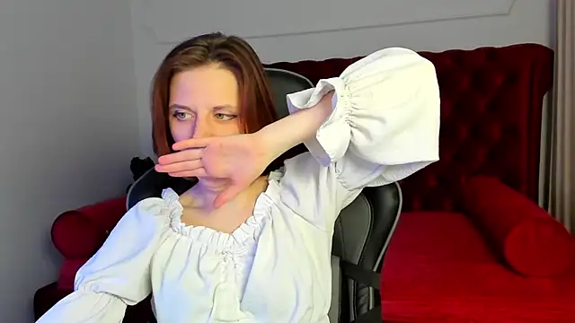 FreyaVey online show from February 5, 2026, 7:37 am