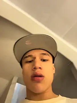 Dominik Souza online show from July 21, 2026, 9:49 pm