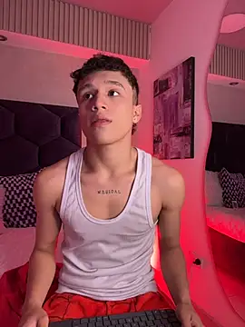 Dominik Souza online show from July 28, 2026, 4:42 am